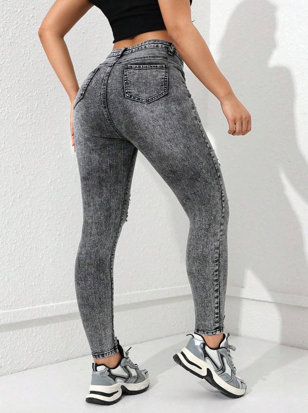 High Waist Ripped Jeans