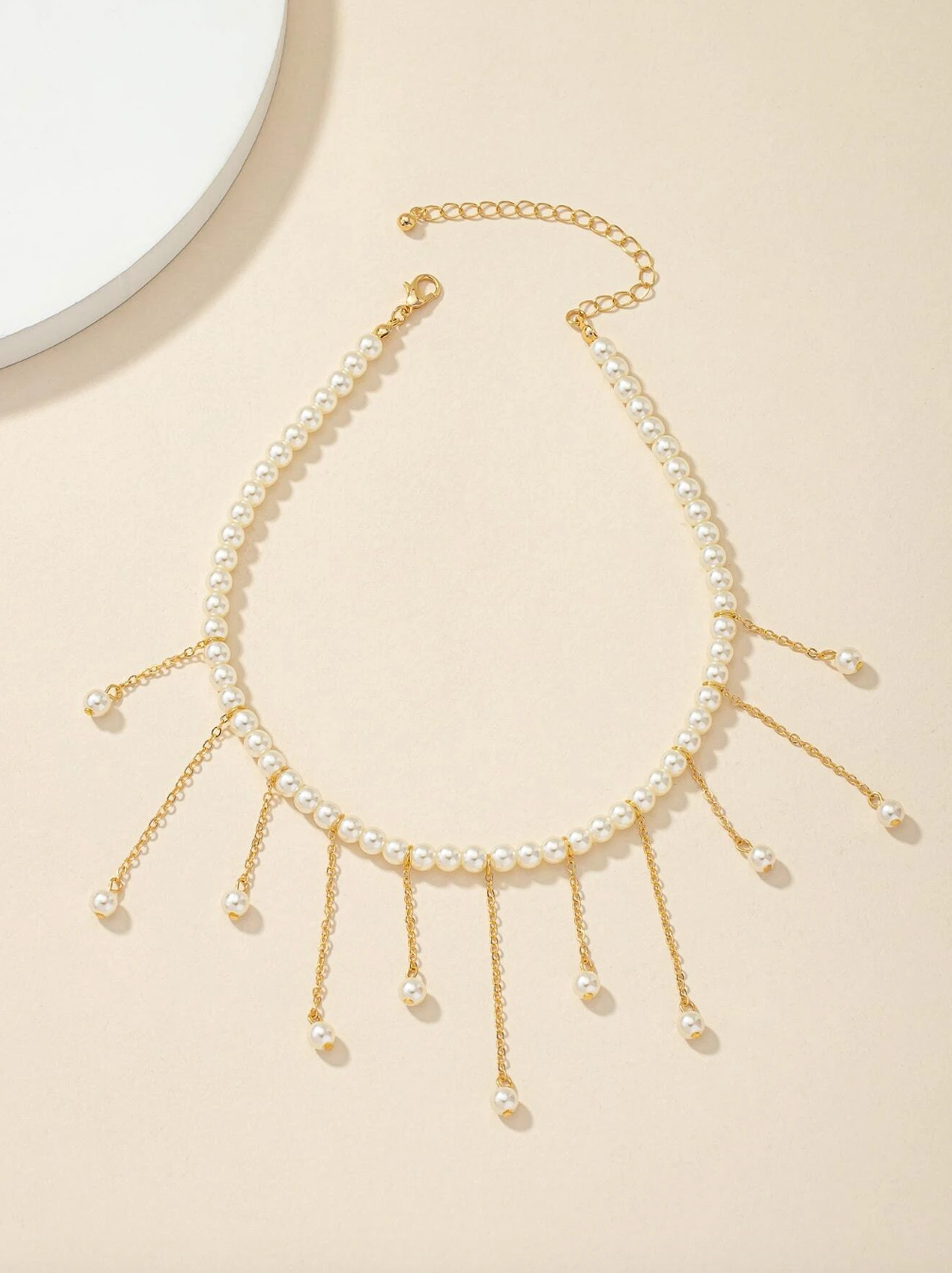 Faux Pearl Decor Necklace