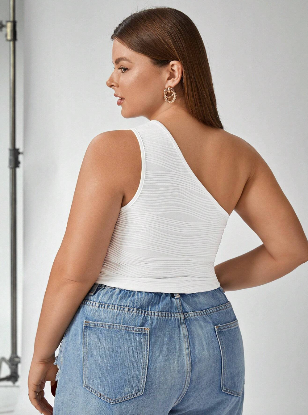 Plus Size White Hollow Out Single Shoulder Cropped Top