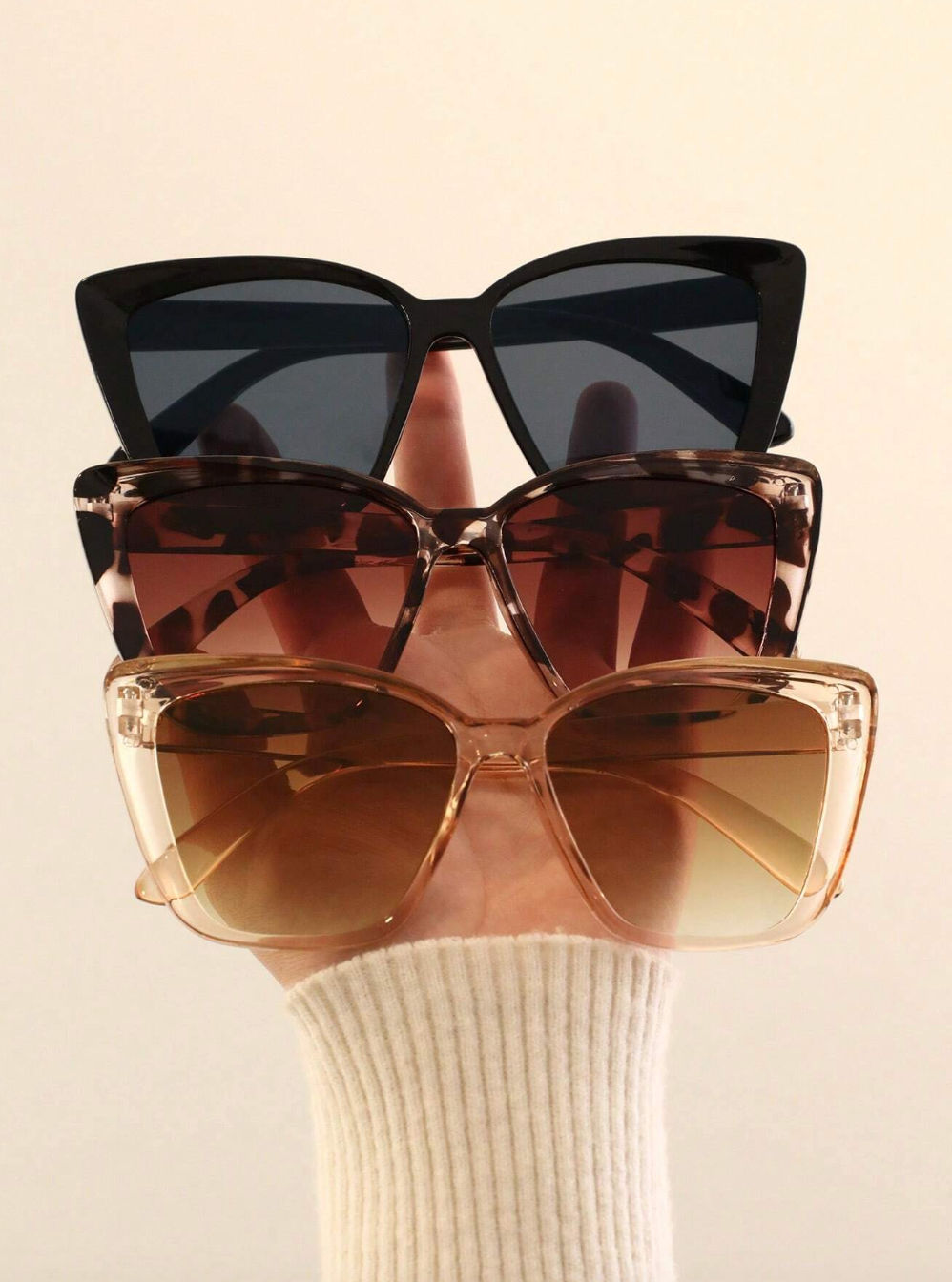 Cat Eye Plastic Frame Sunglasses