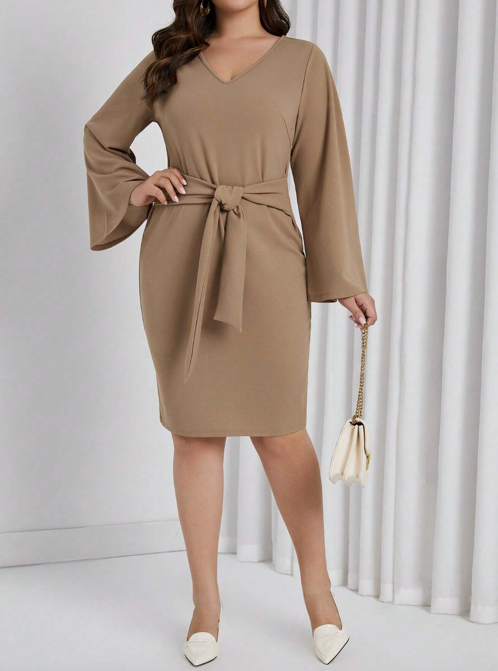 Plus Size Knot Front Flare Sleeve Body Fitted Dress