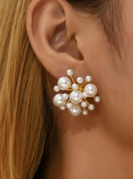 Faux Pearl Decor Stud Earrings