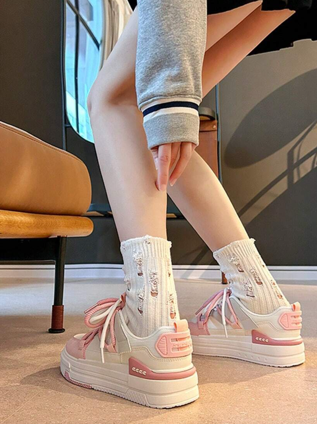 New Trendy Fashion Sports Sneakers