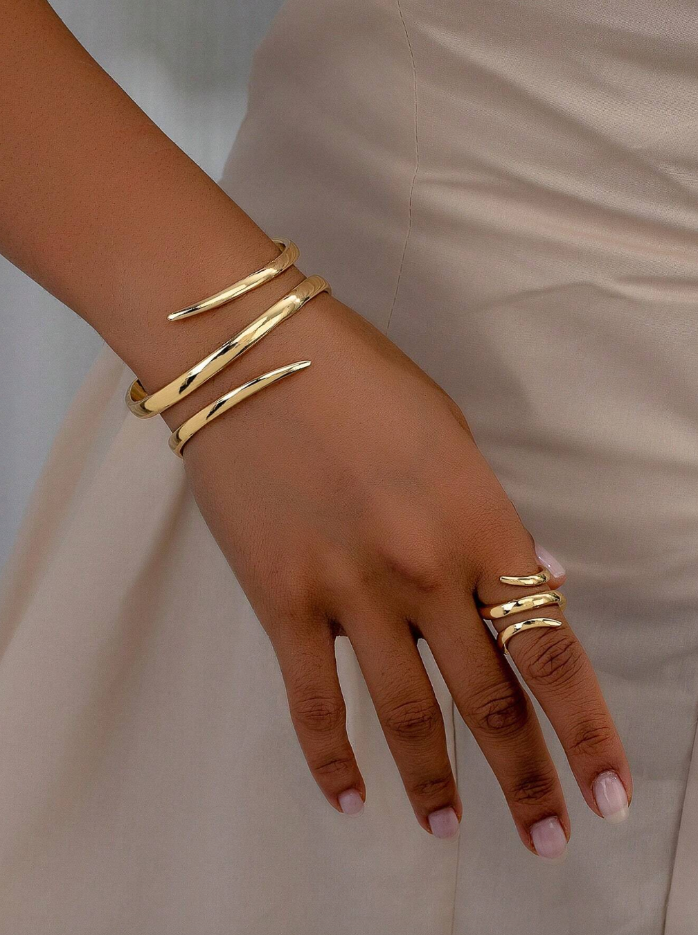 One Geometric Line Gold Bracelet And One Geometric Line Thick Ring Set